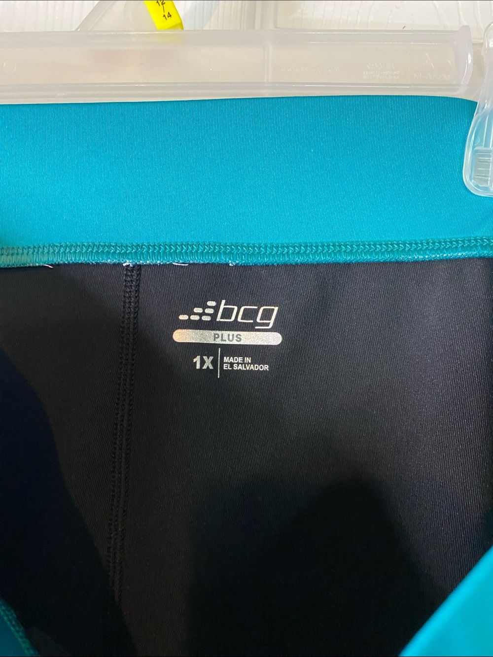 bcg Black and Teal Active Capri Leggings Size 1X - Picture 3 of 7